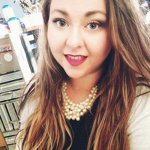 Meet your Posher, Leandra